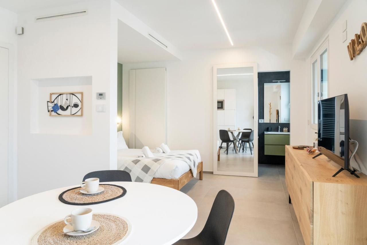 Gentile 46 Luxury Flat Apartment Бари Екстериор снимка