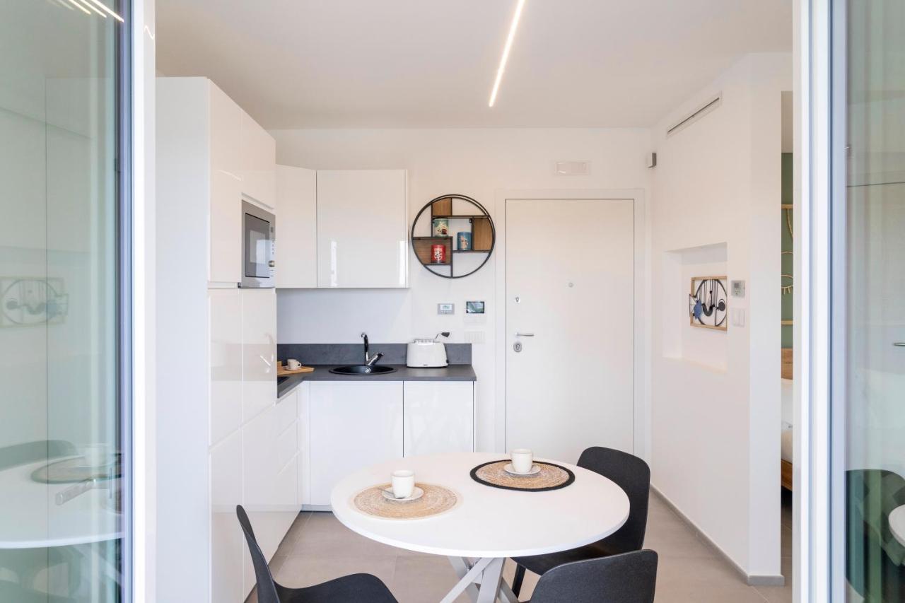 Gentile 46 Luxury Flat Apartment Бари Екстериор снимка