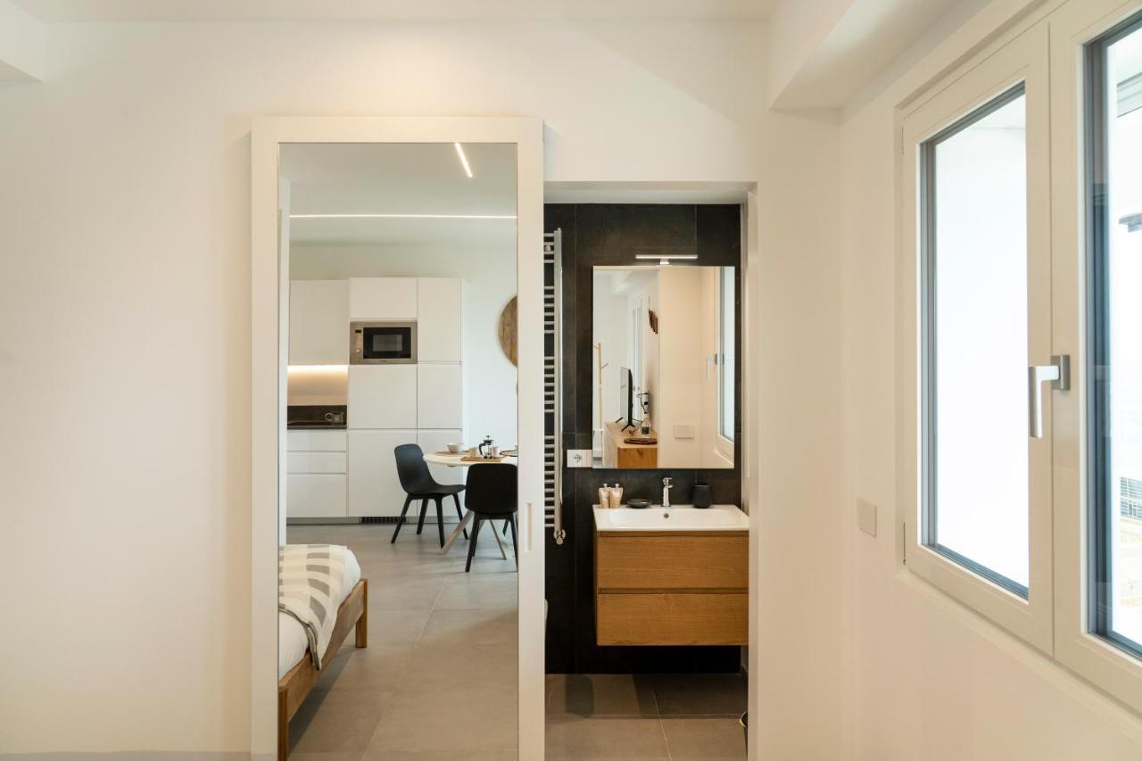 Gentile 46 Luxury Flat Apartment Бари Екстериор снимка